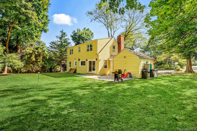 110 Topland Road, White Plains, NY 10605