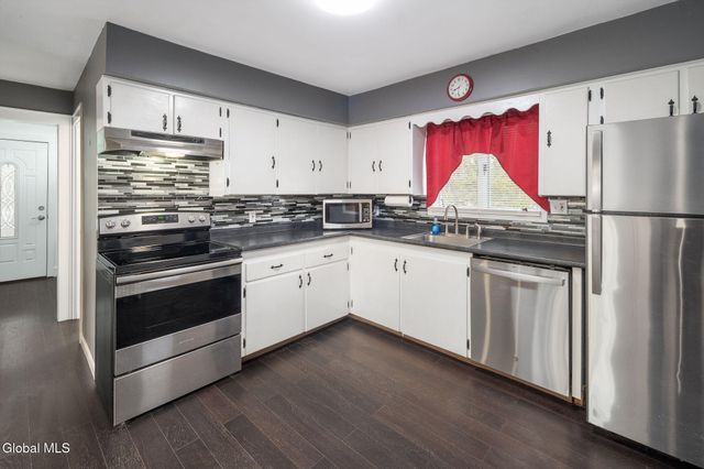 38 Weatherwax Road, Poestenkill, NY 12140