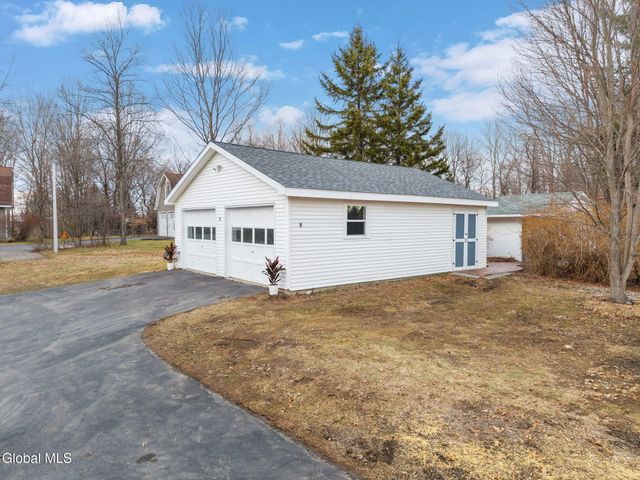 38 Weatherwax Road, Poestenkill, NY 12140