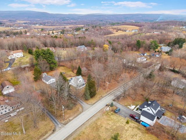 38 Weatherwax Road, Poestenkill, NY 12140