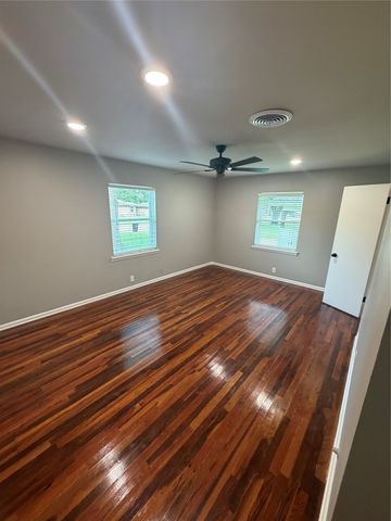 1601 San Jacinto Street, Sulphur Springs, TX 75482