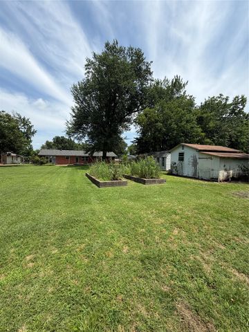 1601 San Jacinto Street, Sulphur Springs, TX 75482