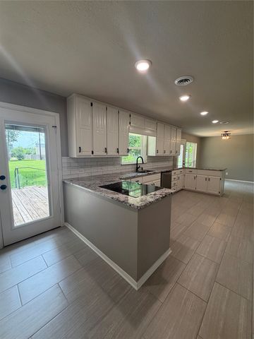 1601 San Jacinto Street, Sulphur Springs, TX 75482
