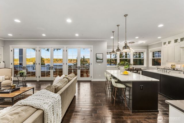 8411 NE 110th Place, Kirkland, WA 98034