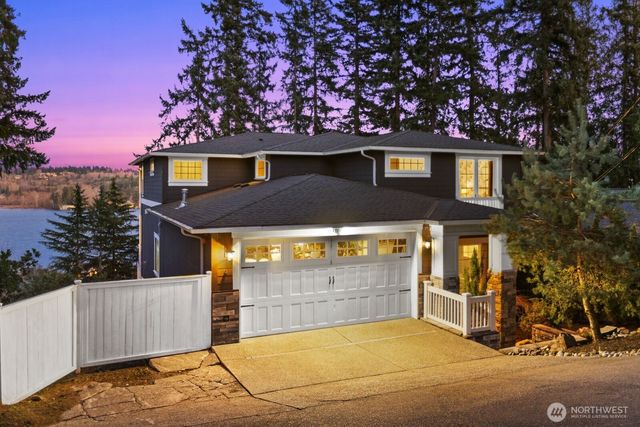 8411 NE 110th Place, Kirkland, WA 98034