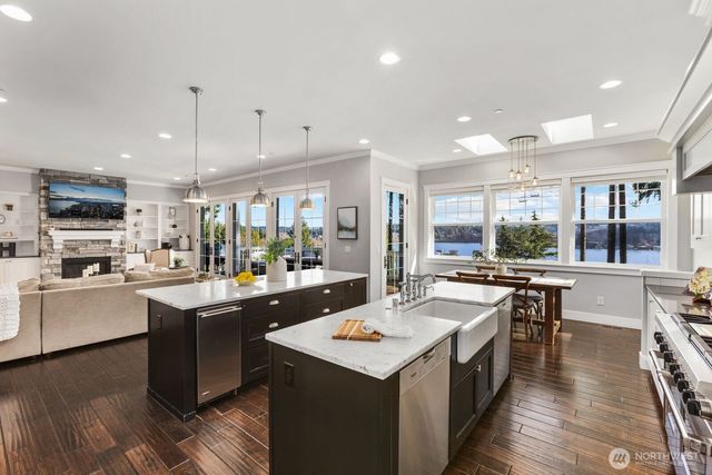 8411 NE 110th Place, Kirkland, WA 98034