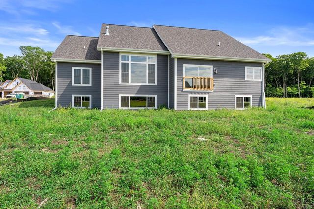 N66W20955 Sweet Clover DRIVE, Menomonee Falls, WI 53051