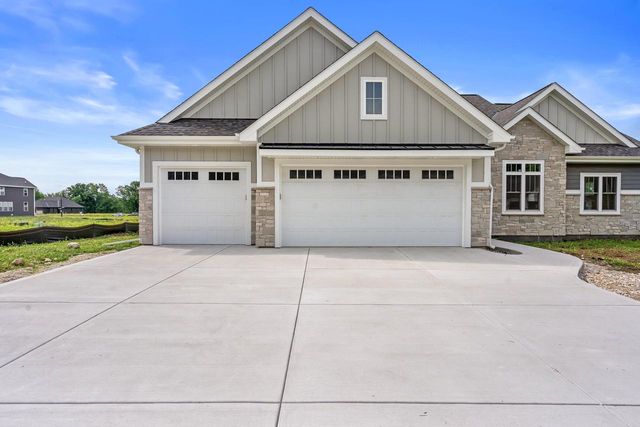 N66W20955 Sweet Clover DRIVE, Menomonee Falls, WI 53051