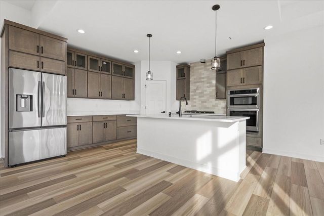 N66W20955 Sweet Clover DRIVE, Menomonee Falls, WI 53051