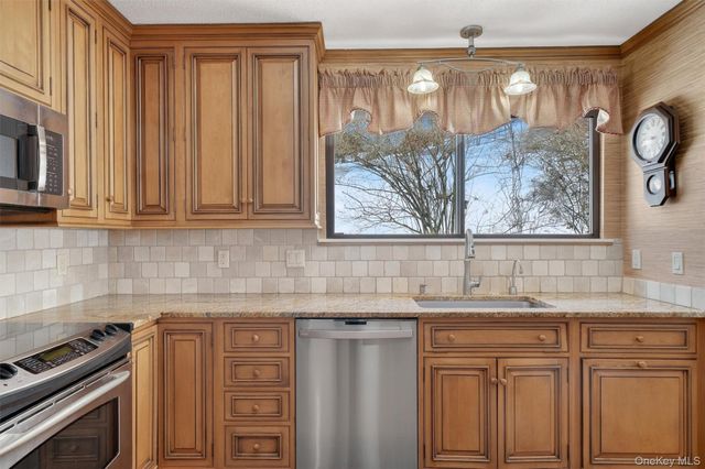 228 Heritage Hills A, Somers, NY 10589