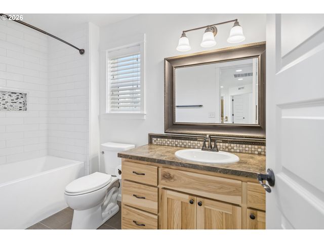 9607 Ne 157TH Ave, Vancouver, WA 98682