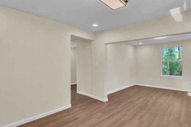 2502 W Grand Avenue, Marshall, TX 75670