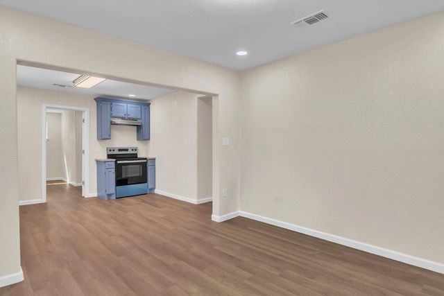 2502 W Grand Avenue, Marshall, TX 75670