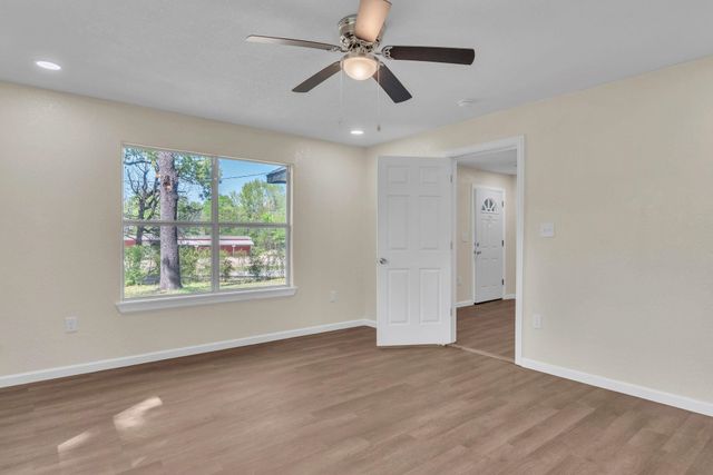 2502 W Grand Avenue, Marshall, TX 75670