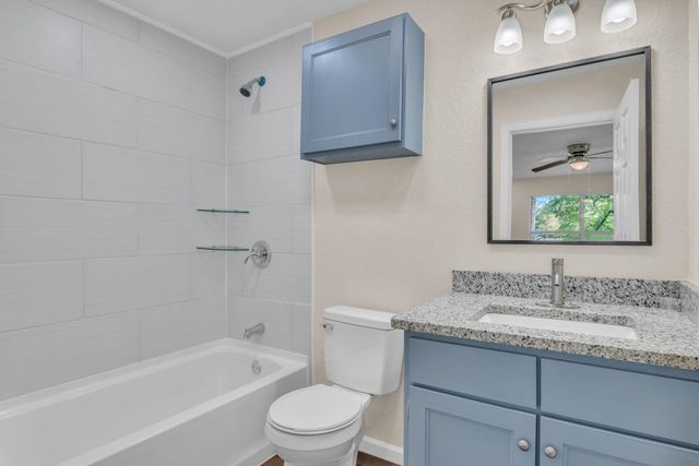 2502 W Grand Avenue, Marshall, TX 75670