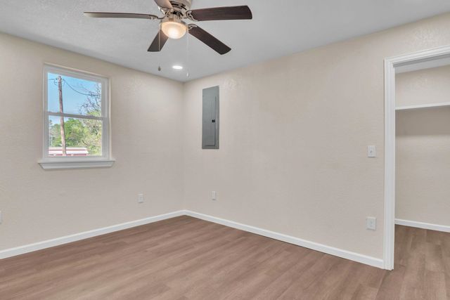 2502 W Grand Avenue, Marshall, TX 75670