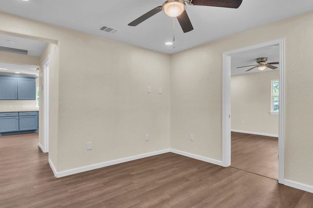 2502 W Grand Avenue, Marshall, TX 75670