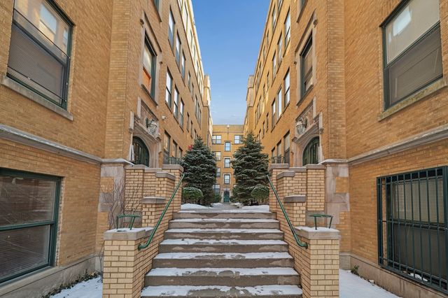 7209 S Yates Boulevard 2B, Chicago, IL 60649