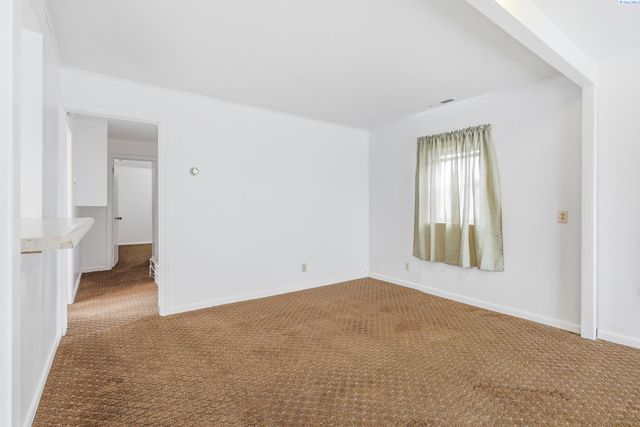 604 S Rainier St., Kennewick, WA 99336