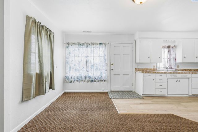 604 S Rainier St., Kennewick, WA 99336