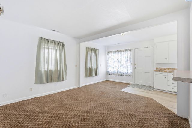 604 S Rainier St., Kennewick, WA 99336