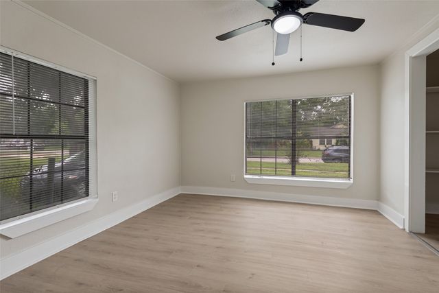 806 E Brin Street, Terrell, TX 75160