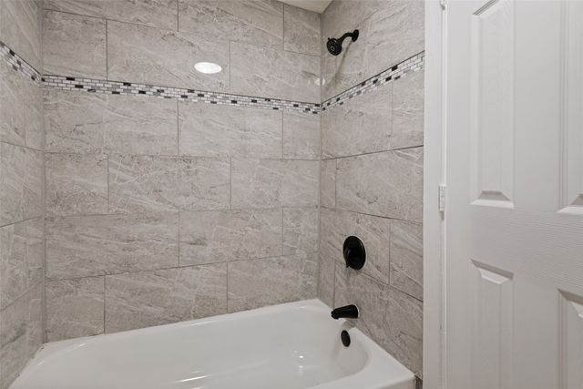 806 E Brin Street, Terrell, TX 75160
