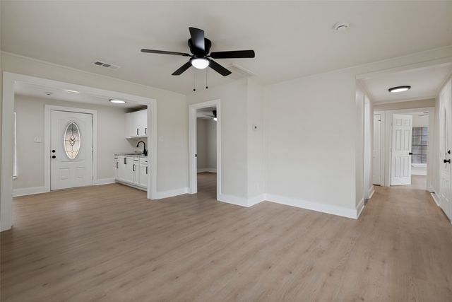 806 E Brin Street, Terrell, TX 75160