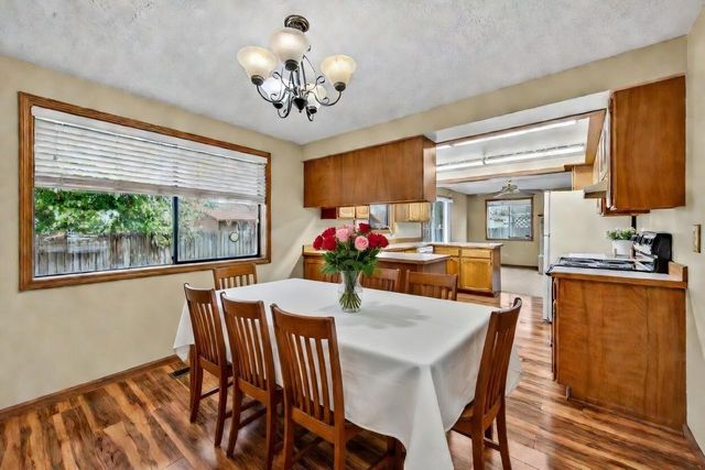 2747 SW 23rd Street, Redmond, OR 97756