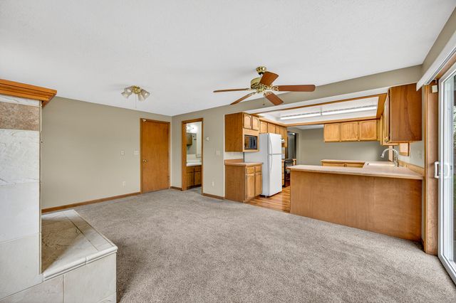 2747 SW 23rd Street, Redmond, OR 97756