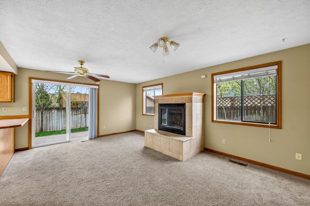 2747 SW 23rd Street, Redmond, OR 97756