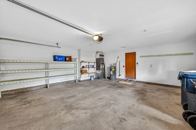 2747 SW 23rd Street, Redmond, OR 97756