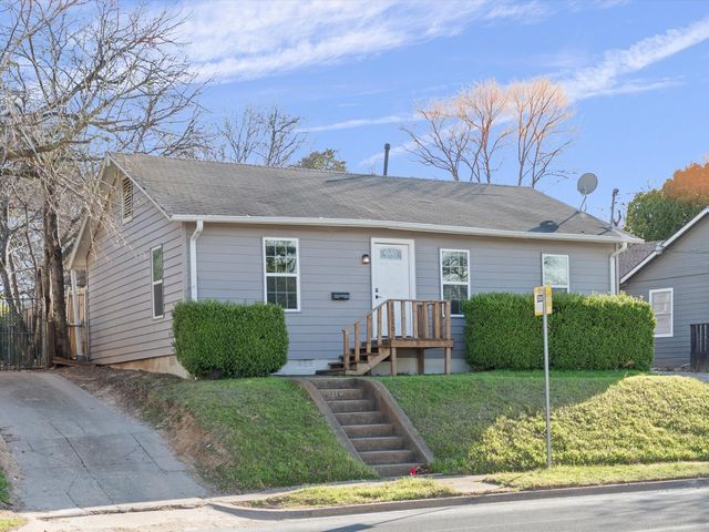 1110 W Clarendon Drive, Dallas, TX 75208