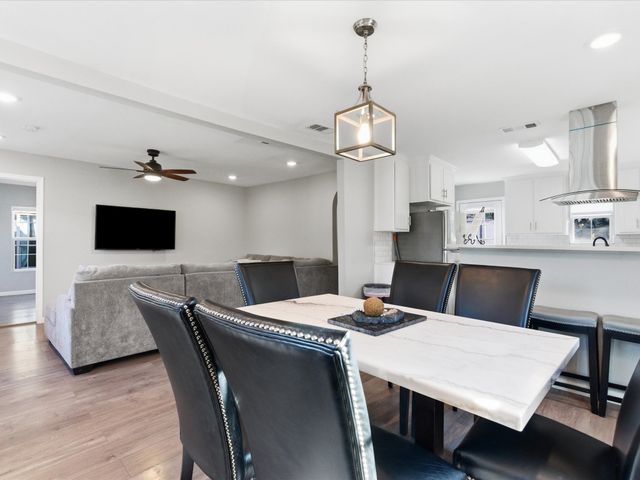 1110 W Clarendon Drive, Dallas, TX 75208