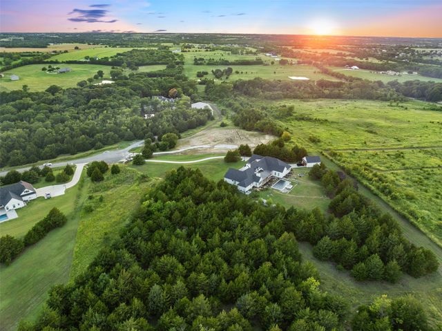 2612 Stonewall Lane, Van Alstyne, TX 75495