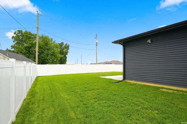 10827 Kathy Drive, Fort Wayne, IN 46835