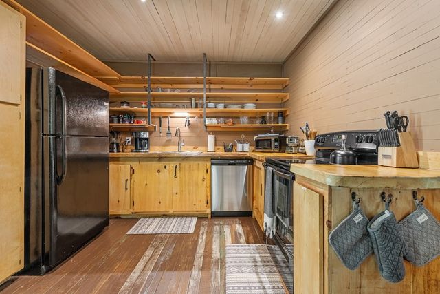 120 Community Hill Drive, Blue Ridge, GA 30513