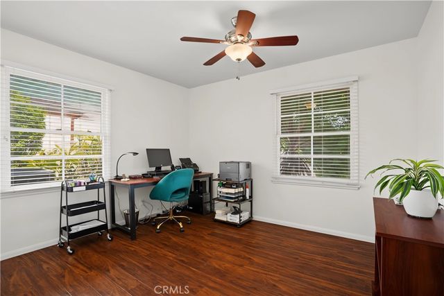 7921 Fallbrook, West Hills, CA 91304