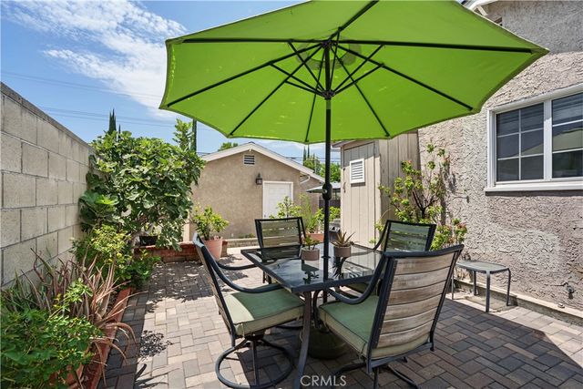 7921 Fallbrook, West Hills, CA 91304
