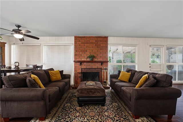 7921 Fallbrook, West Hills, CA 91304