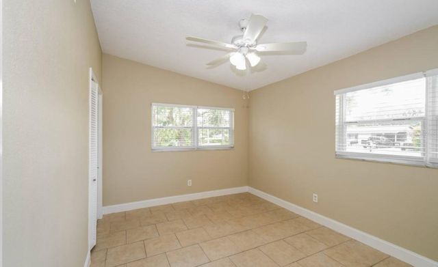 3215 40TH AVENUE W, Bradenton, FL 34205