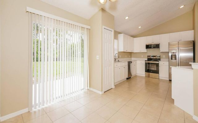 3215 40TH AVENUE W, Bradenton, FL 34205