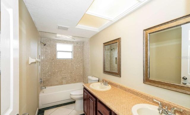 3215 40TH AVENUE W, Bradenton, FL 34205