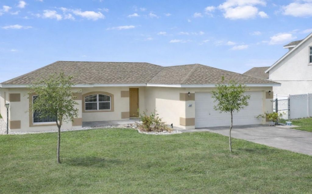 3215 40TH AVENUE W, Bradenton, FL 34205