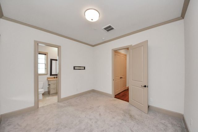 314 W Clay Street, Houston, TX 77019