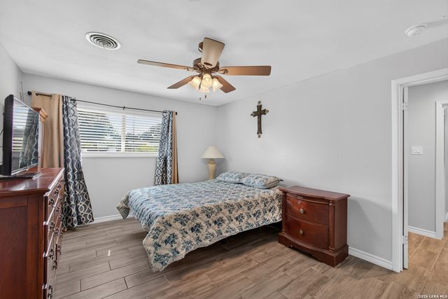 203 & 209 Greenlawn, Pleasanton, TX 78064