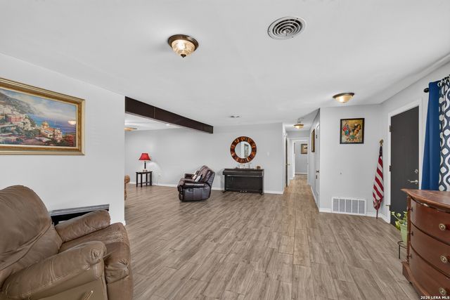 203 & 209 Greenlawn, Pleasanton, TX 78064