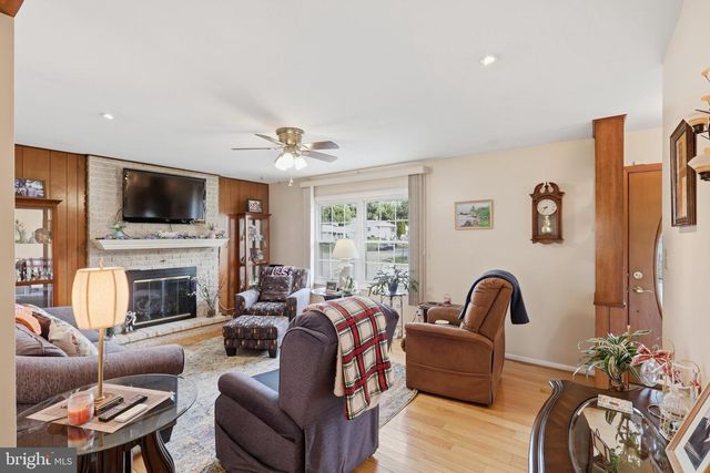 17601 MEADOWOOD DR, Hagerstown, MD 21740