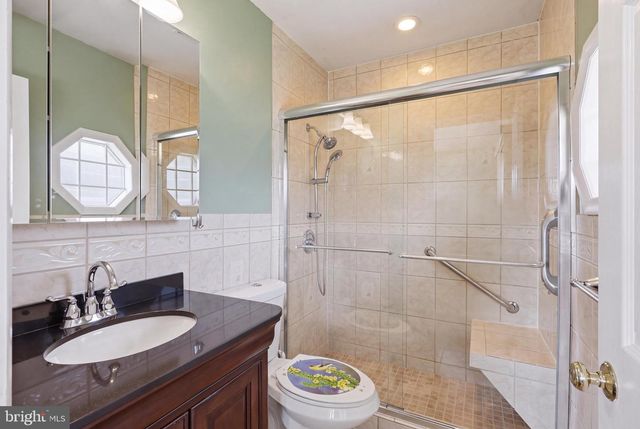 17601 MEADOWOOD DR, Hagerstown, MD 21740
