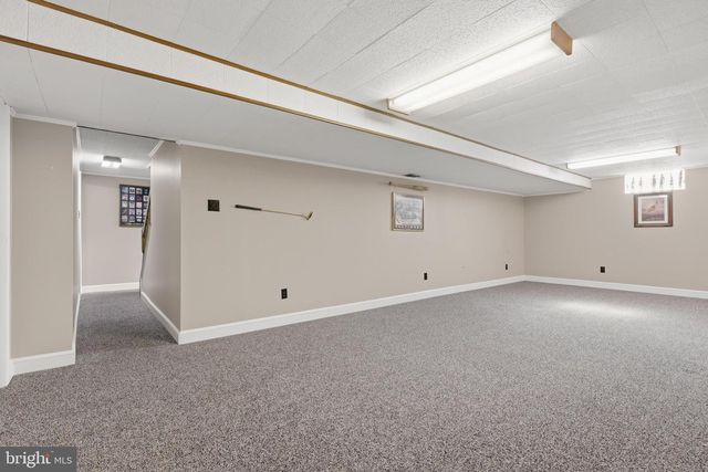 17601 MEADOWOOD DR, Hagerstown, MD 21740